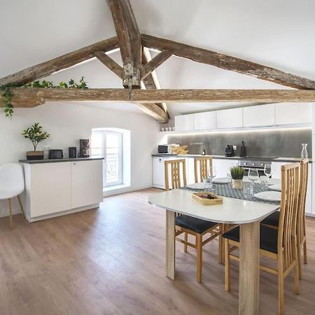 בזייה Superbe Appartement, Hypercentre, 4Chambres. מראה חיצוני תמונה