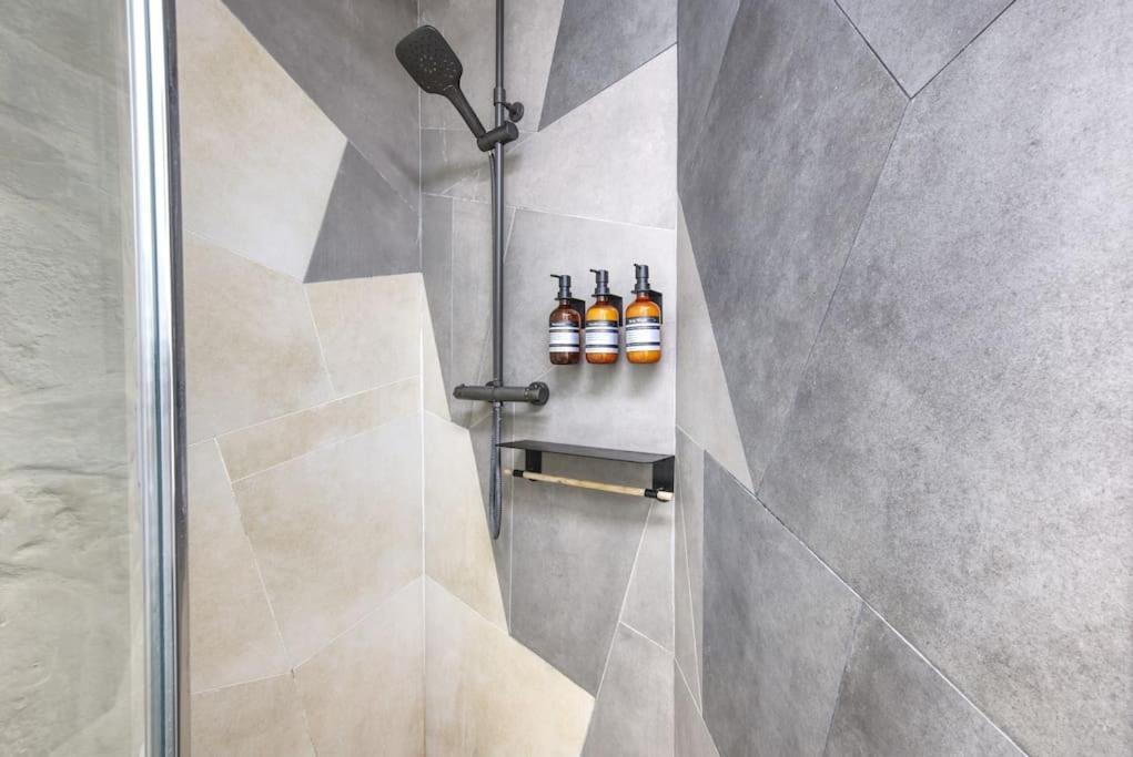 בזייה Superbe Appartement, Hypercentre, 4Chambres. מראה חיצוני תמונה